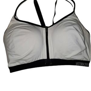 VICTORIA SPORT double front closure, racer back 38DDD, sports bra.